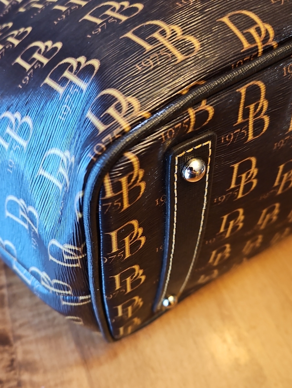 Dooney & Bourke 1975 Tote Set Brown Tmoro - Picture 5 of 16